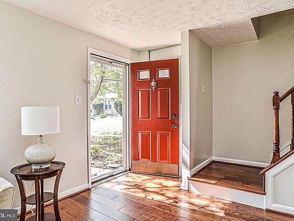 2nd image of 3615 Woodhaven Ct