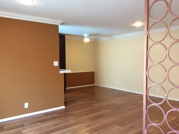 13833 Oxnard St APT 6, Van Nuys, CA 91401