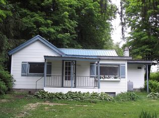 19 Prospect St #COTTAGE, Stamford, NY 12167