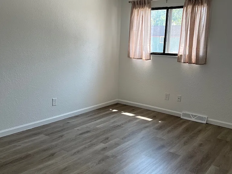 Upstairs west bedroom, south facing window.