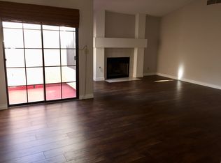 3040 Ocean View Dr, Las Vegas, NV 89117