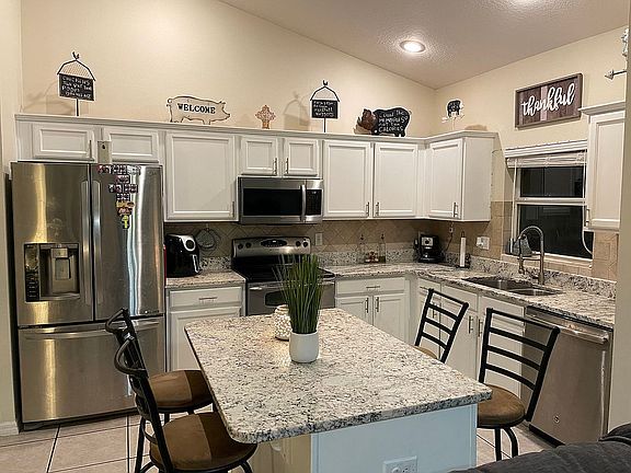 5th image of 310 Clydesdale Cir