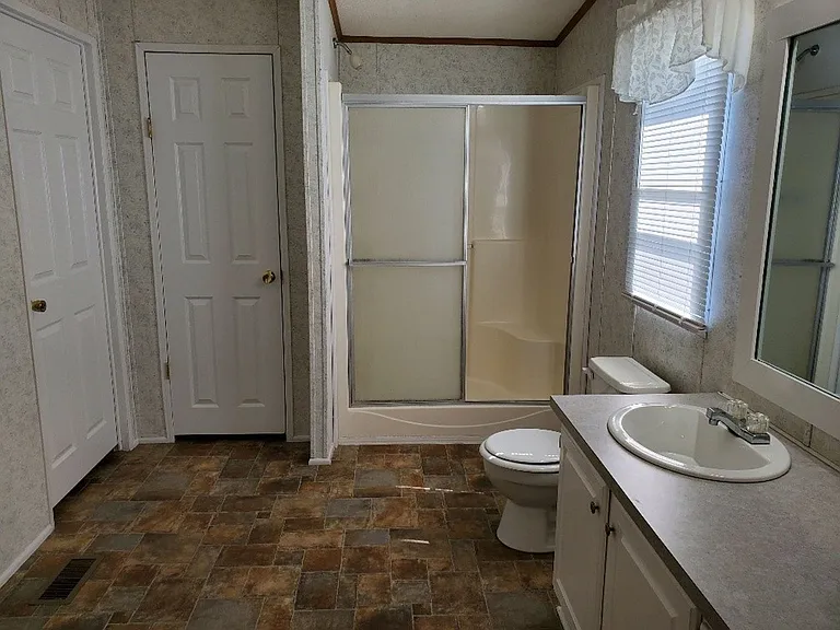 1114 Northside Rd #8 — Photo 10