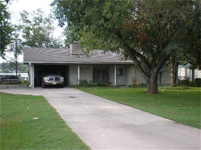 1st image of 720 E Taylor Lake Cir