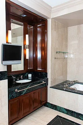 Rented by Mont Sky Real Estate | media 86