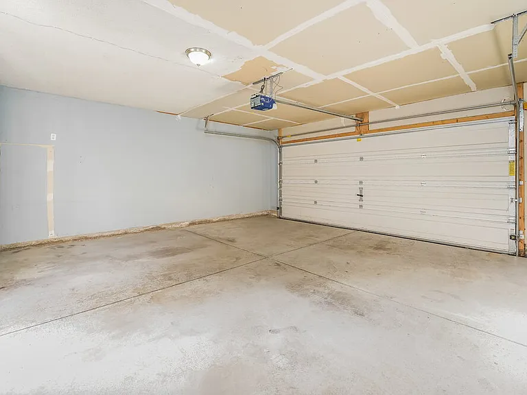 6280 Marengo St — Photo 23