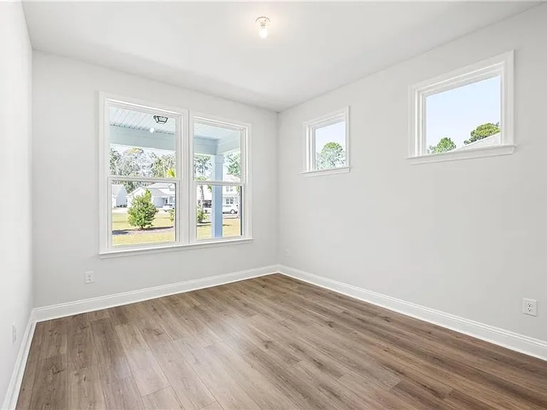 469 Monterey Loop — Photo 16