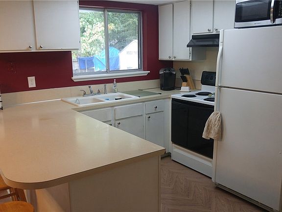 3rd image of 7502 50th Ave SE