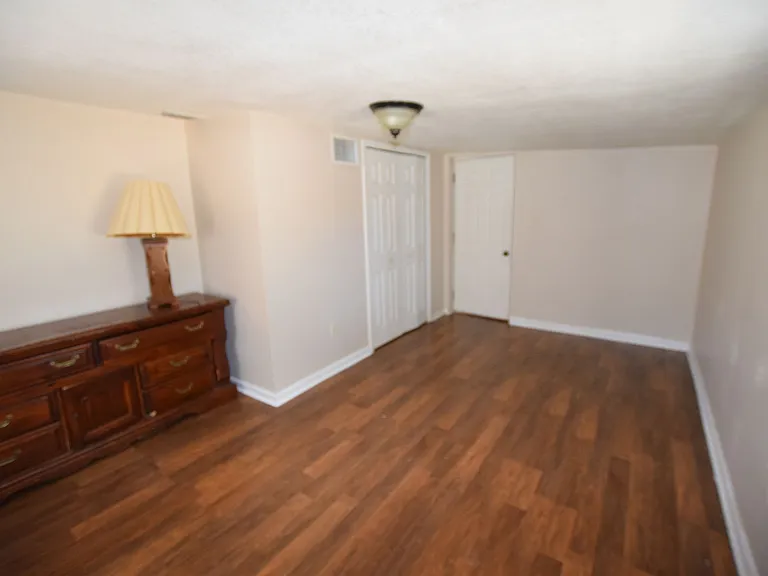 317 E Barnes Ave — Photo 26