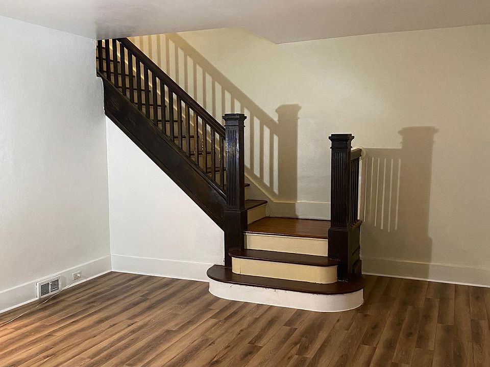 1st image of 1328 Walters Ave