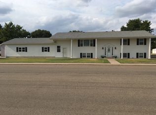 200 W Hamilton Ave, Claflin, KS 67525