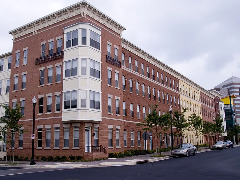 The Clarendon — Photo 18