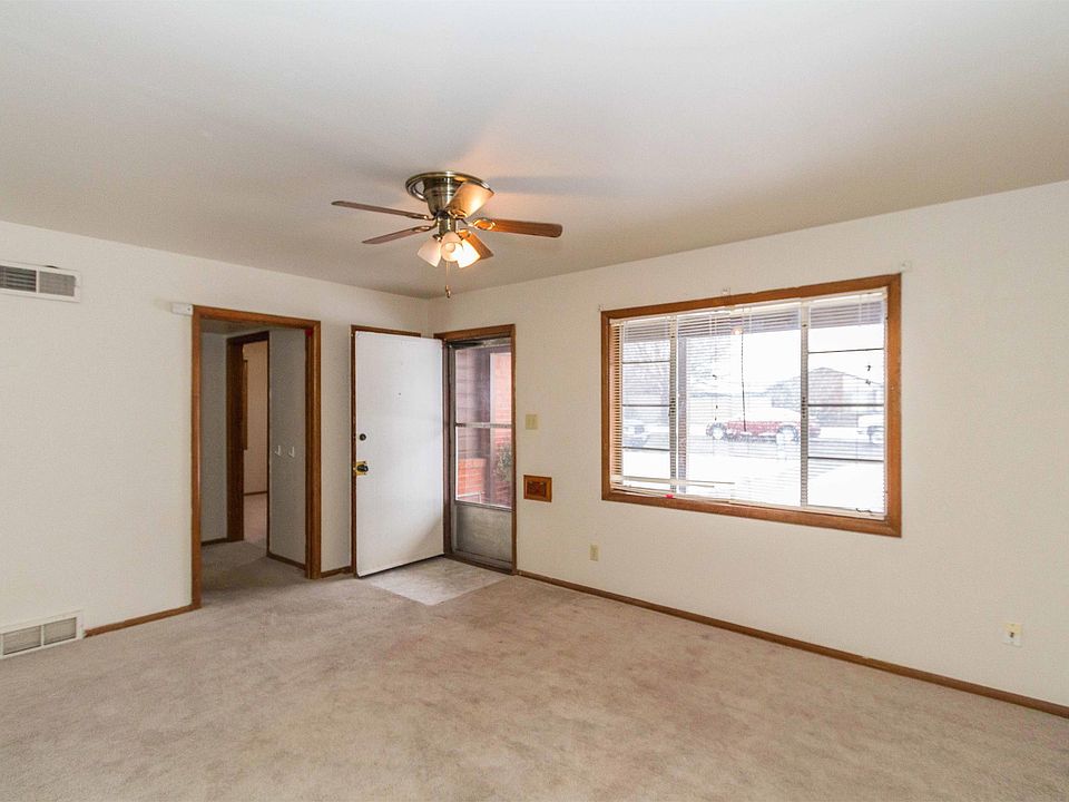 1st image of 2702 Westhaven Cir