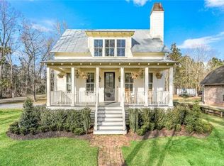 1249 Montgomery St, Mandeville, LA 70448