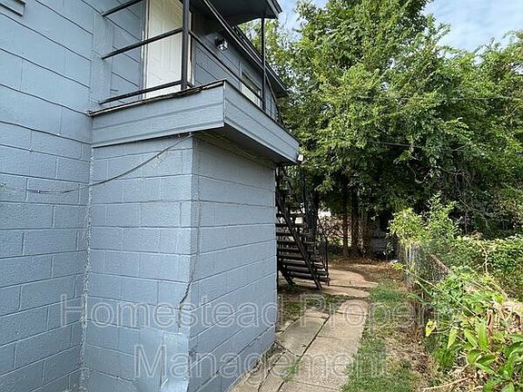 2nd image of 1722 E Madison St