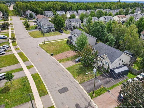 4th image of 256 Glencairn Dr