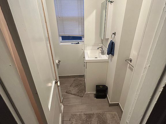 4th image of 1185 Commonwealth Ave APT 9
