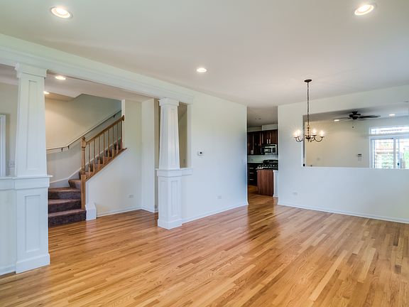 5th image of 4644 W Berteau Ave