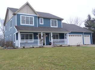 6302 Ridgeview Dr, Huntley, IL 60142