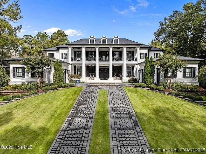 1st image of 140 Brookhaven Rd