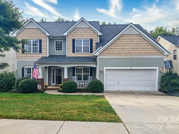 6340 Wyndham Hill Dr, Charlotte, NC 28269