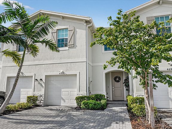 3rd image of 4301 Hammock Grove Drive