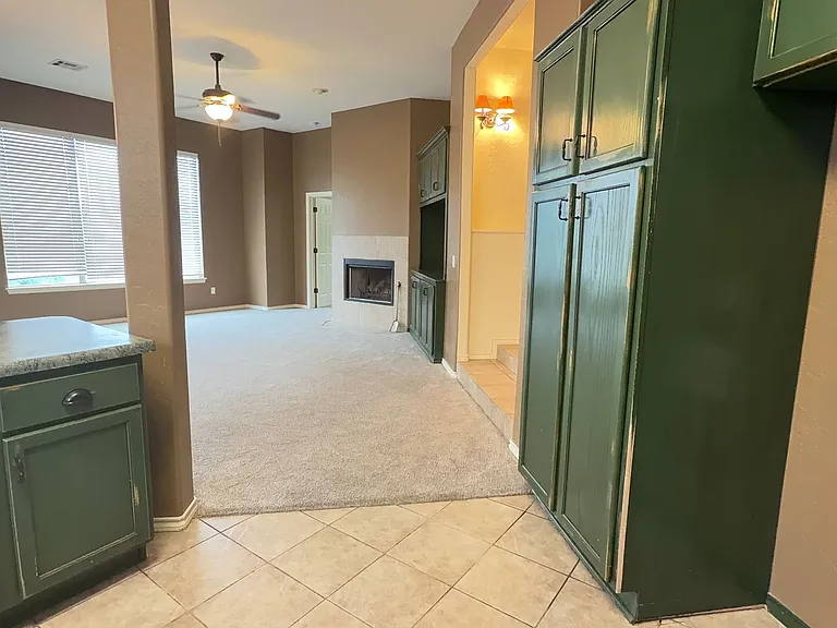 10100 Shadowview Dr — Photo 23