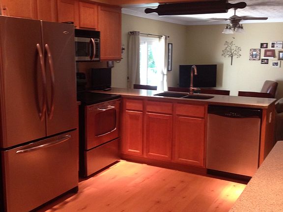 2nd image of 7803 Monroe Ct