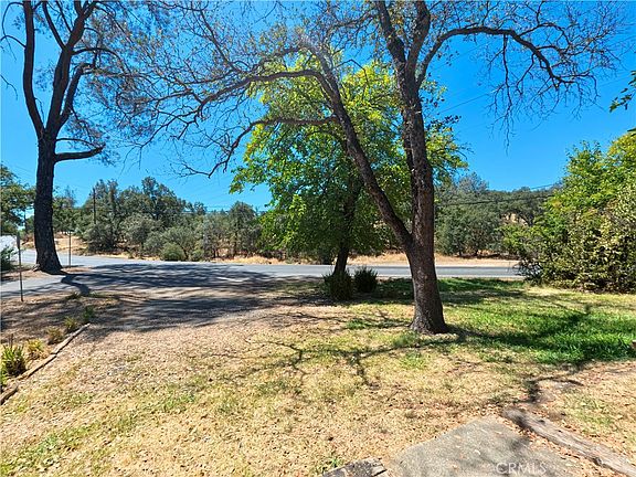 4th image of 22 Roble Ave