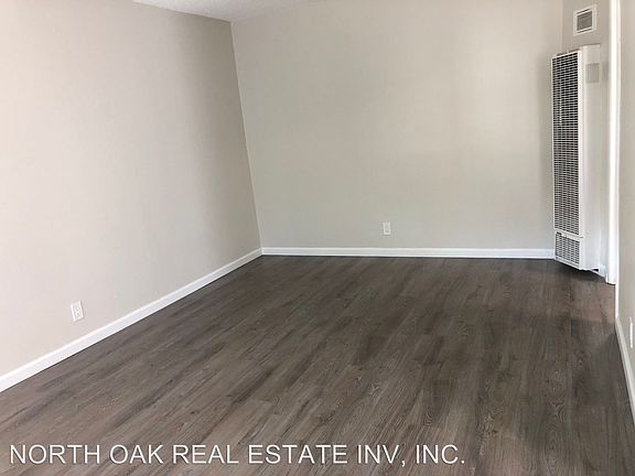 5th image of 13827 Los Angeles St APT C