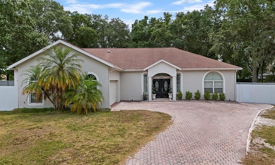 1st image of 23044 BROWNWOOD COURT
