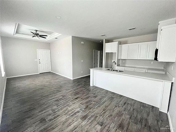 3rd image of 448 E Acacia Ave E