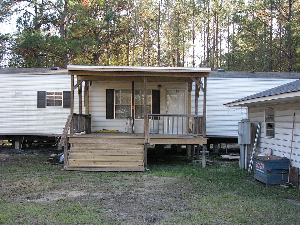 Front exterior with 16x16 covered front porch