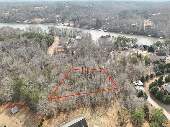 2nd image of 130 W Waters Edge Ln