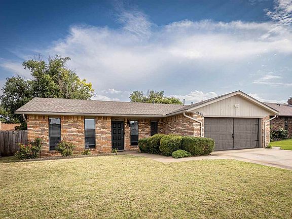 3rd image of 6808 NW Willow Creek Dr
