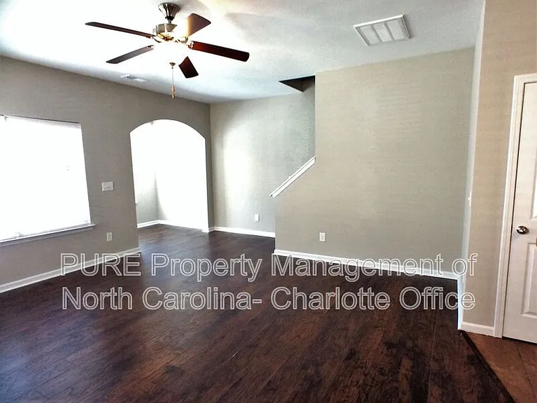 5637 Bent Creek Cir — Photo 4