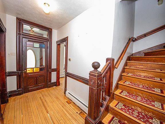 3rd image of 148A Pearl St #148A