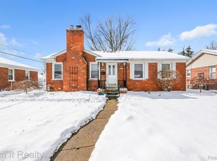 11447 Brookfield St, Livonia, MI 48150
