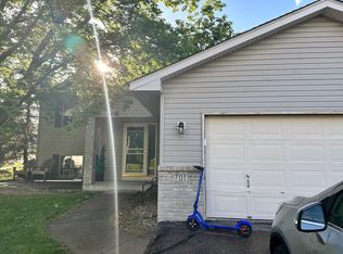 701 Hooper Ct, Jordan, MN 55352