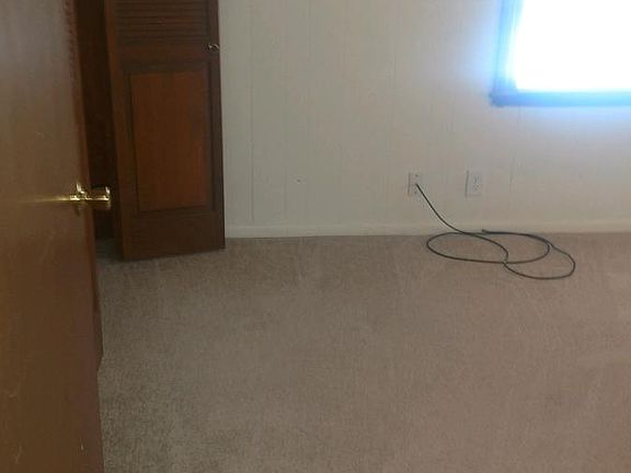 5th image of 2630 Buehler Ave