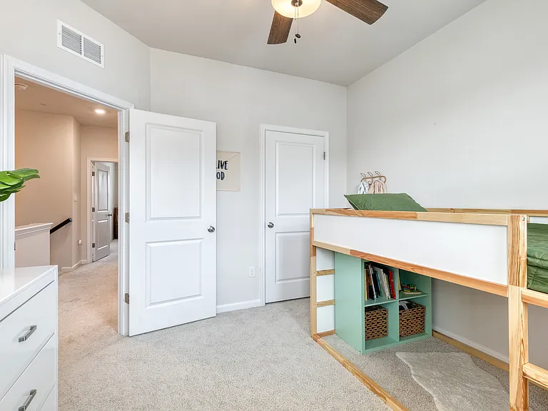 2050 Hinshaw Dr — Photo 36