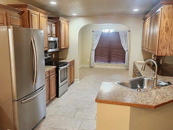 2nd image of 1003 Wineberry Ln
