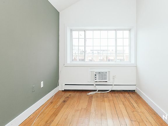 3rd image of 22 Woodbine St #4