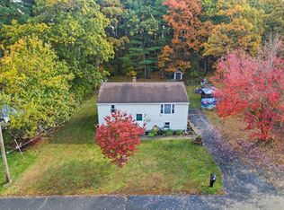 14 Pinewood Ln, Westfield, MA 01085