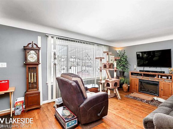 5th image of 26309 Ursuline St
