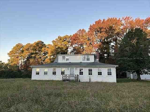 1st image of 14739 Macarthur Dr