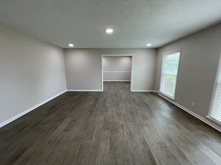 2402 Bower Dr — Photo 7