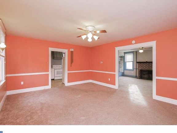 5th image of 704 W 2nd Ave