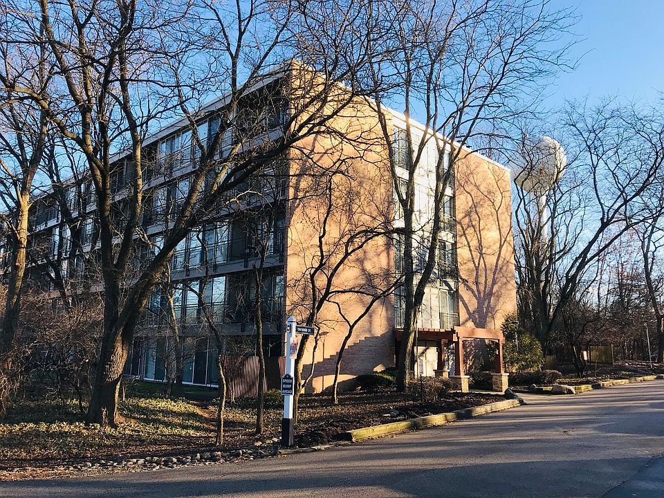 1st image of 5800 Oakwood Dr Unit 4B