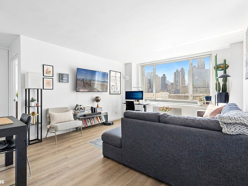 1st image of 130 W 67th St APT 14H